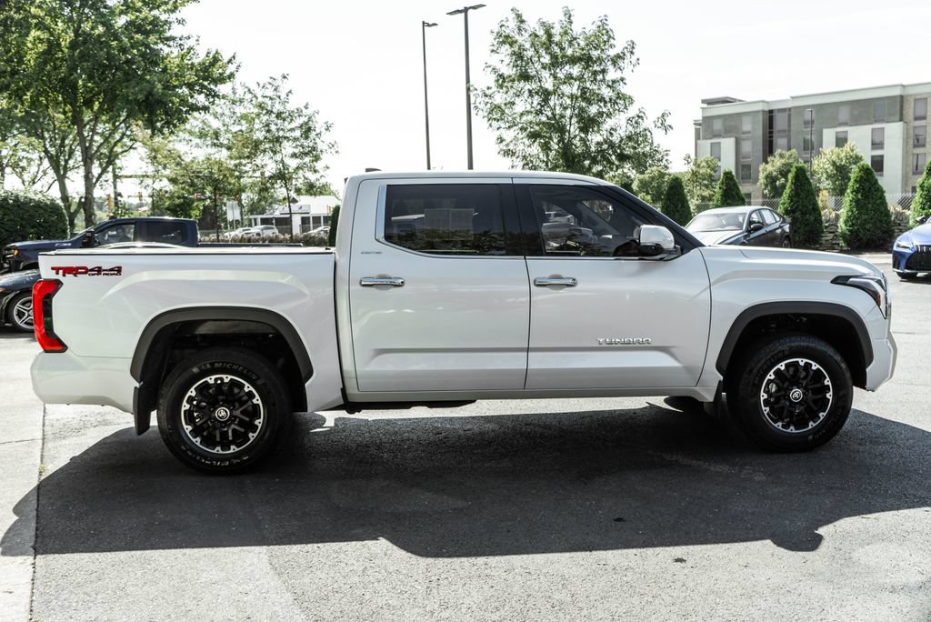 Used 2022 Toyota Tundra Limited AWD/4WD image 3