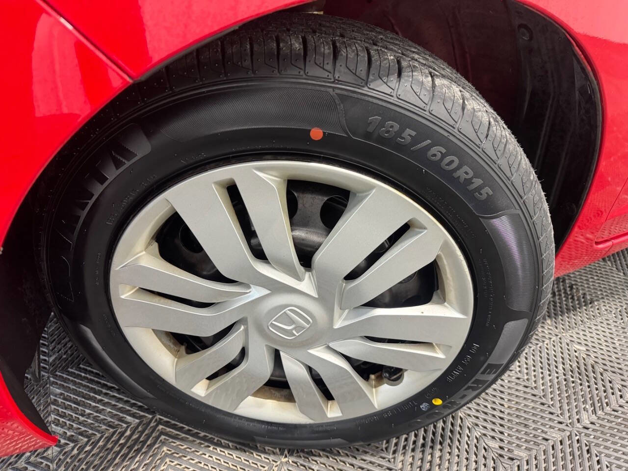 Used 2015 Honda Fit LX image 40