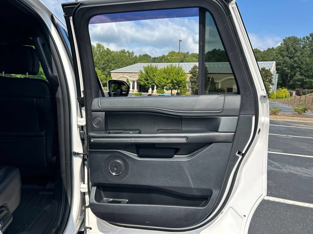 Used 2019 Ford Expedition Max XLT w/ Equipment Group 202A AWD/4WD image 63