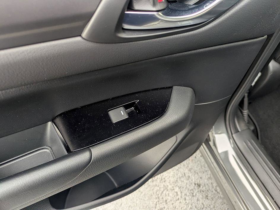 Certified 2025 MAZDA CX-5 AWD 2.5 S w/ Select Package image 25