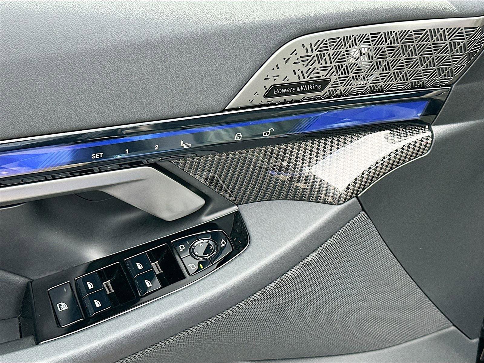 Used 2025 BMW M5 Touring image 18