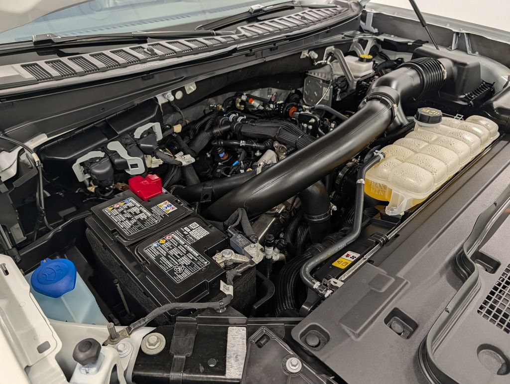 Used 2025 Ford Expedition Active AWD/4WD image 38