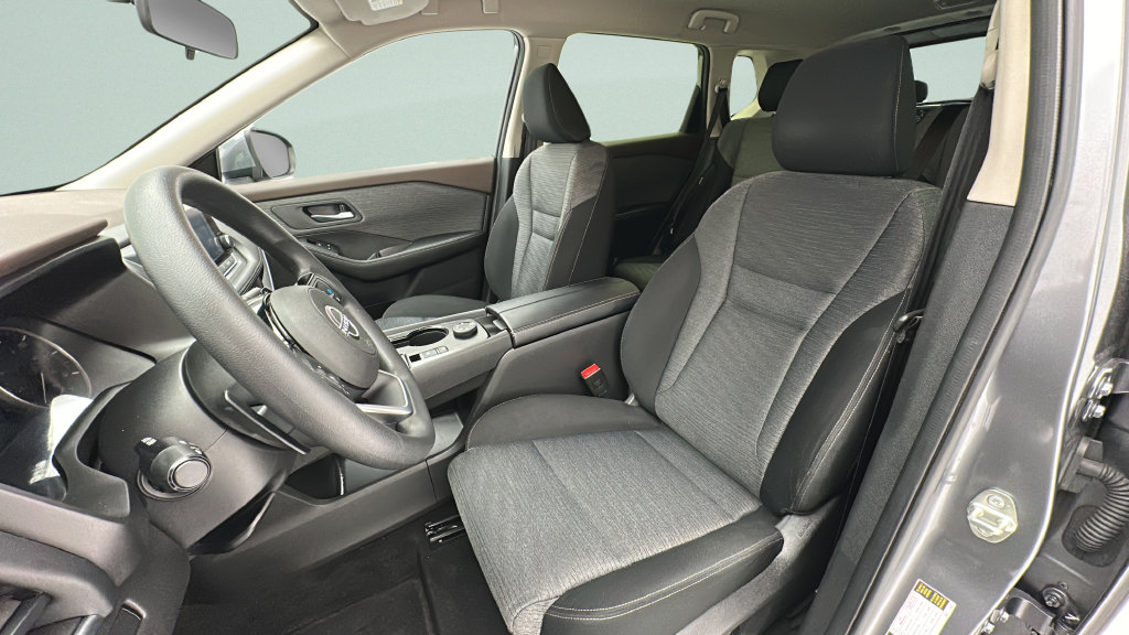Used 2023 Nissan Rogue SV AWD/4WD image 14