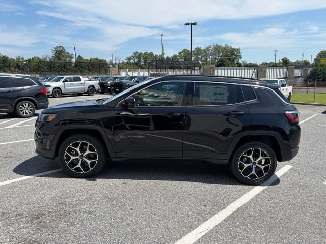 New 2026 Jeep Compass Limited AWD/4WD image 2