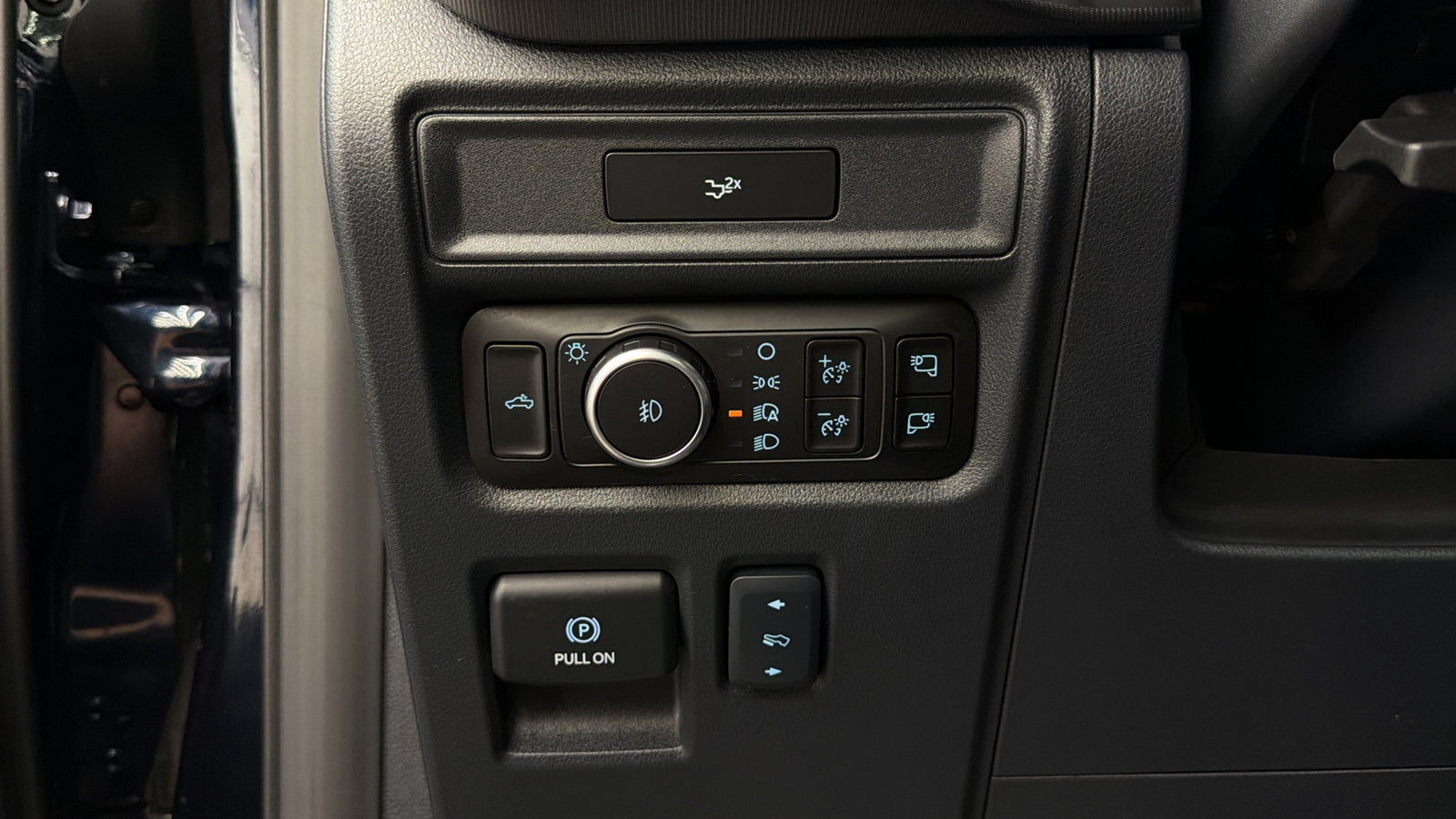 Used 2026 Ford F150 Lariat AWD/4WD image 29