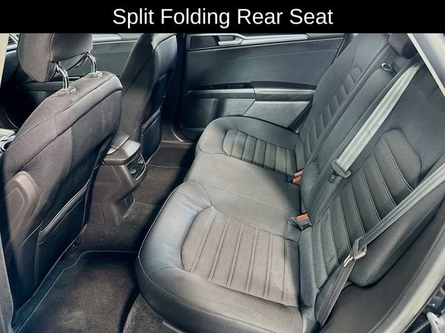 Used 2014 Ford Fusion SE FWD image 16