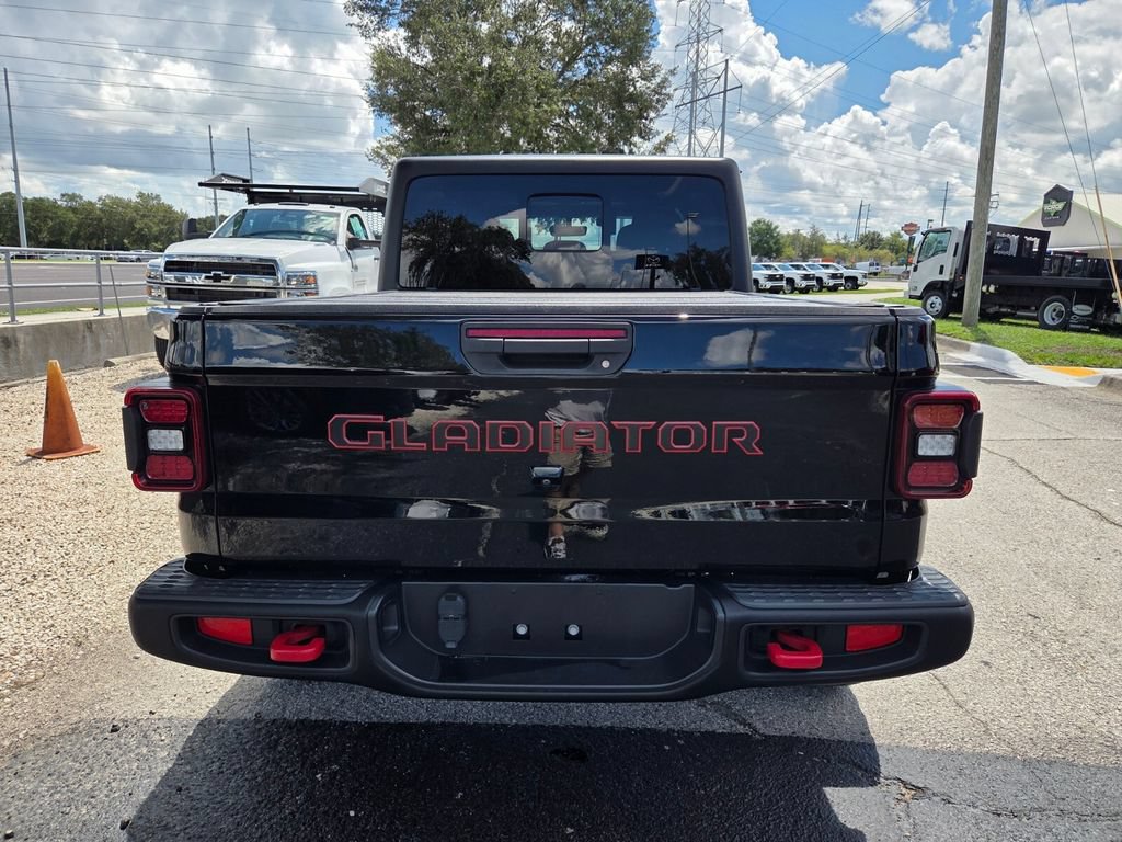 Used 2023 Jeep Gladiator Rubicon w/ LED Lighting Group AWD/4WD image 12