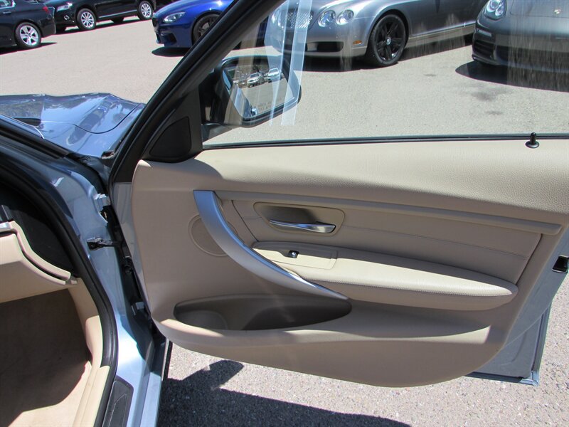 Used 2013 BMW 328i Sedan RWD image 25