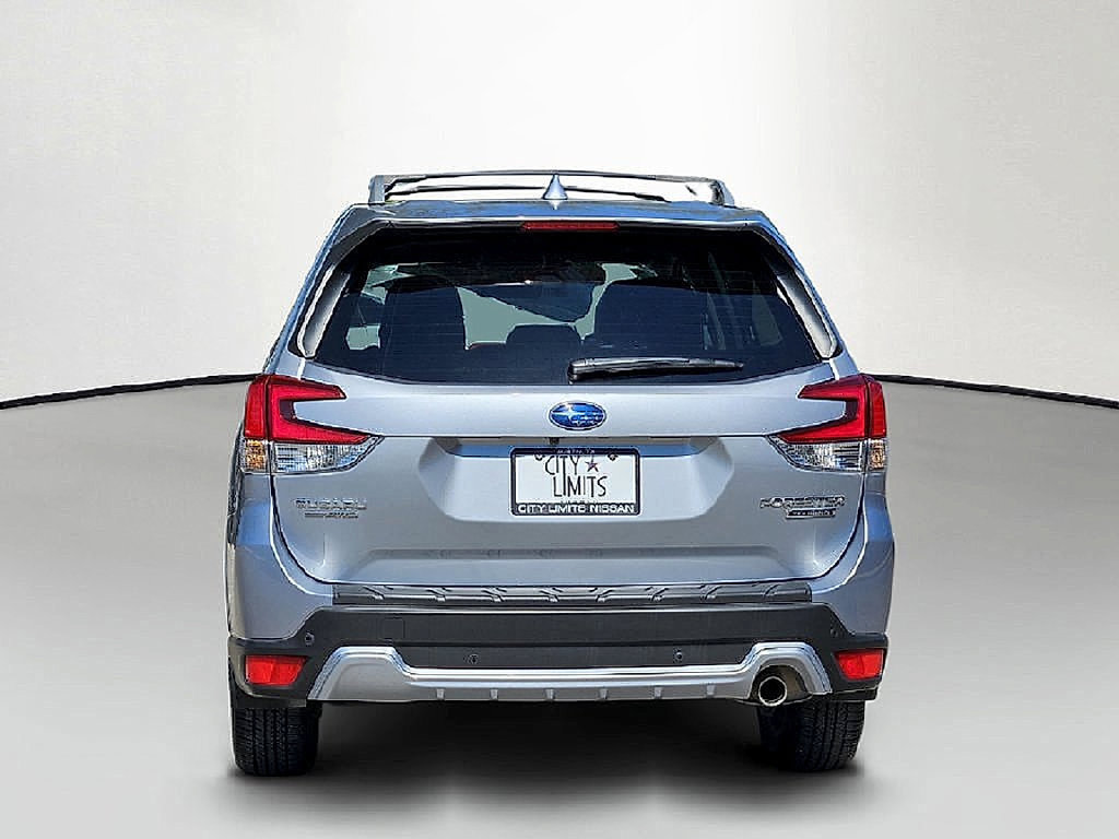 Used 2023 Subaru Forester Touring AWD/4WD image 7