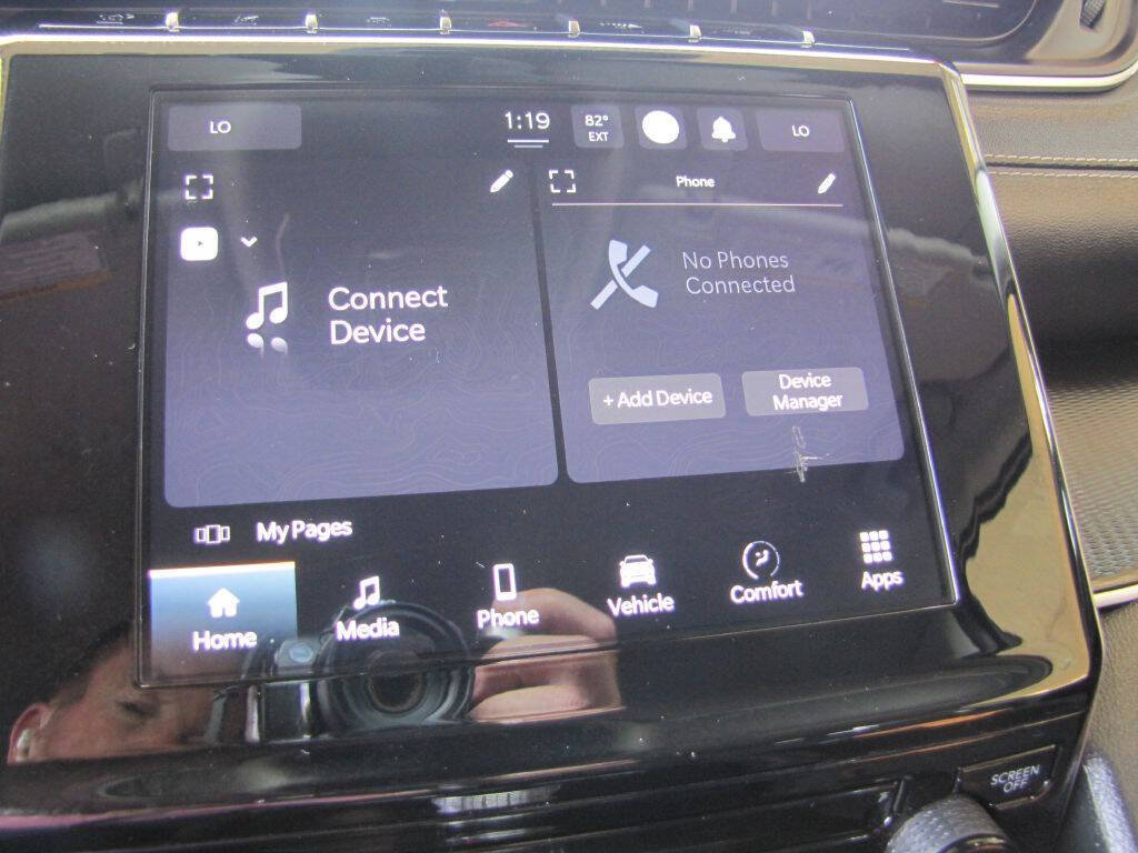 Used 2023 Jeep Grand Cherokee L Laredo RWD image 37