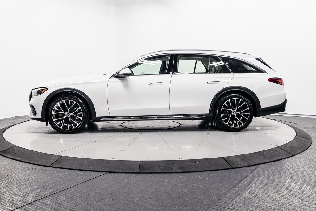 Used 2025 Mercedes-Benz E 450 4MATIC All-Terrain Wagon w/ Multicontour Seating Package image 4