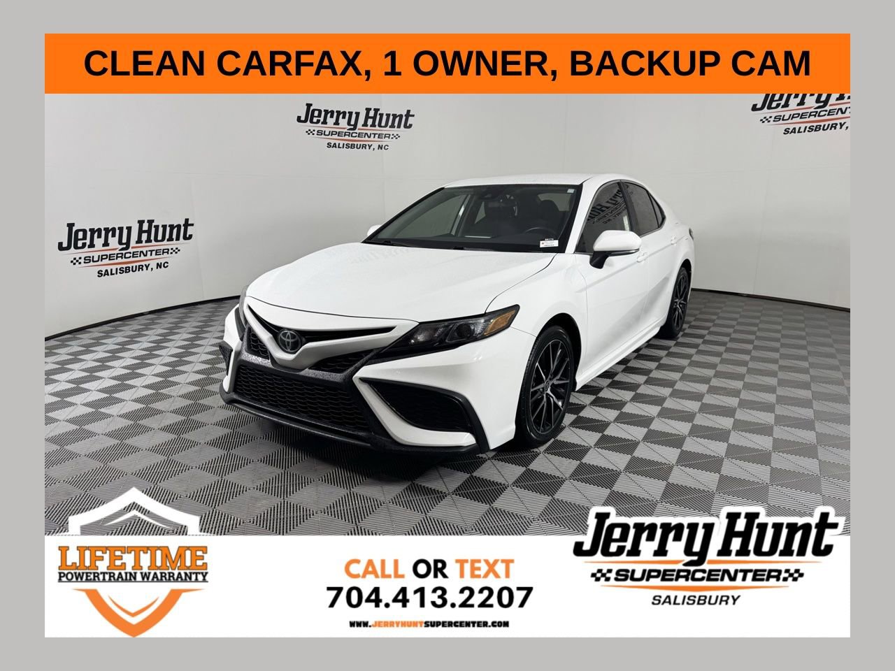 Used 2023 Toyota Camry SE image 1