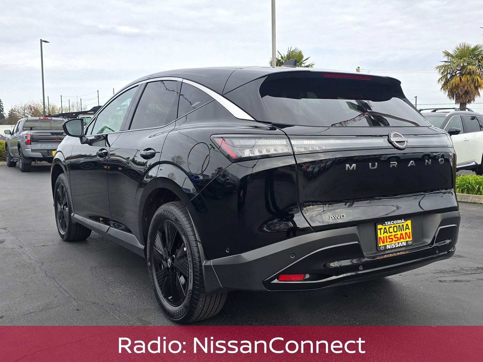 Used 2025 Nissan Murano SV AWD/4WD image 3