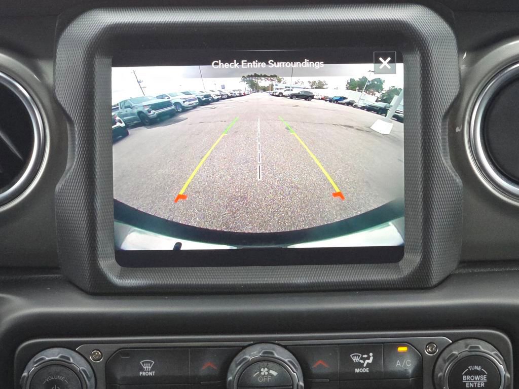 Used 2022 Jeep Wrangler Unlimited Sahara w/ Safety Group image 20