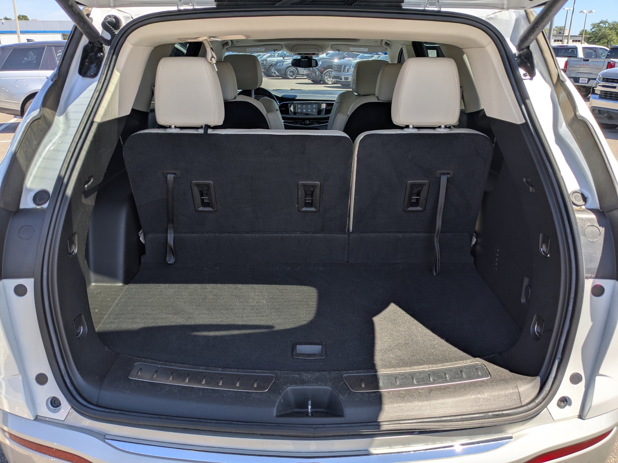 Used 2023 Buick Enclave Essence w/ Experience Buick Package image 12