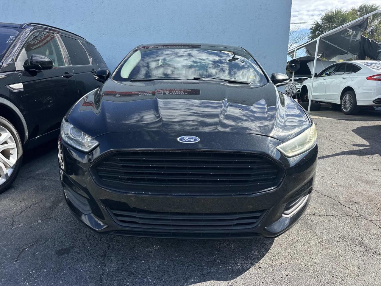 Used 2014 Ford Fusion SE image 2