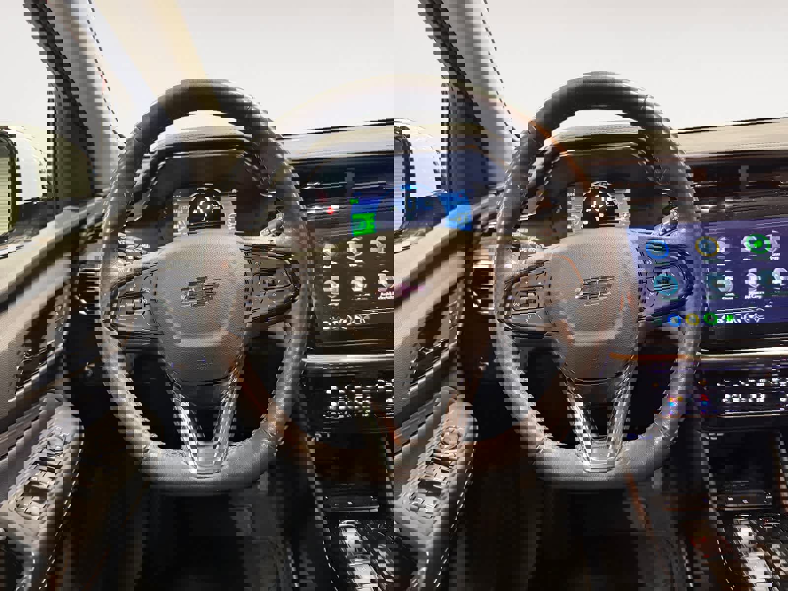 Used 2023 Chevrolet Bolt EUV LT w/ Convenience Package image 13