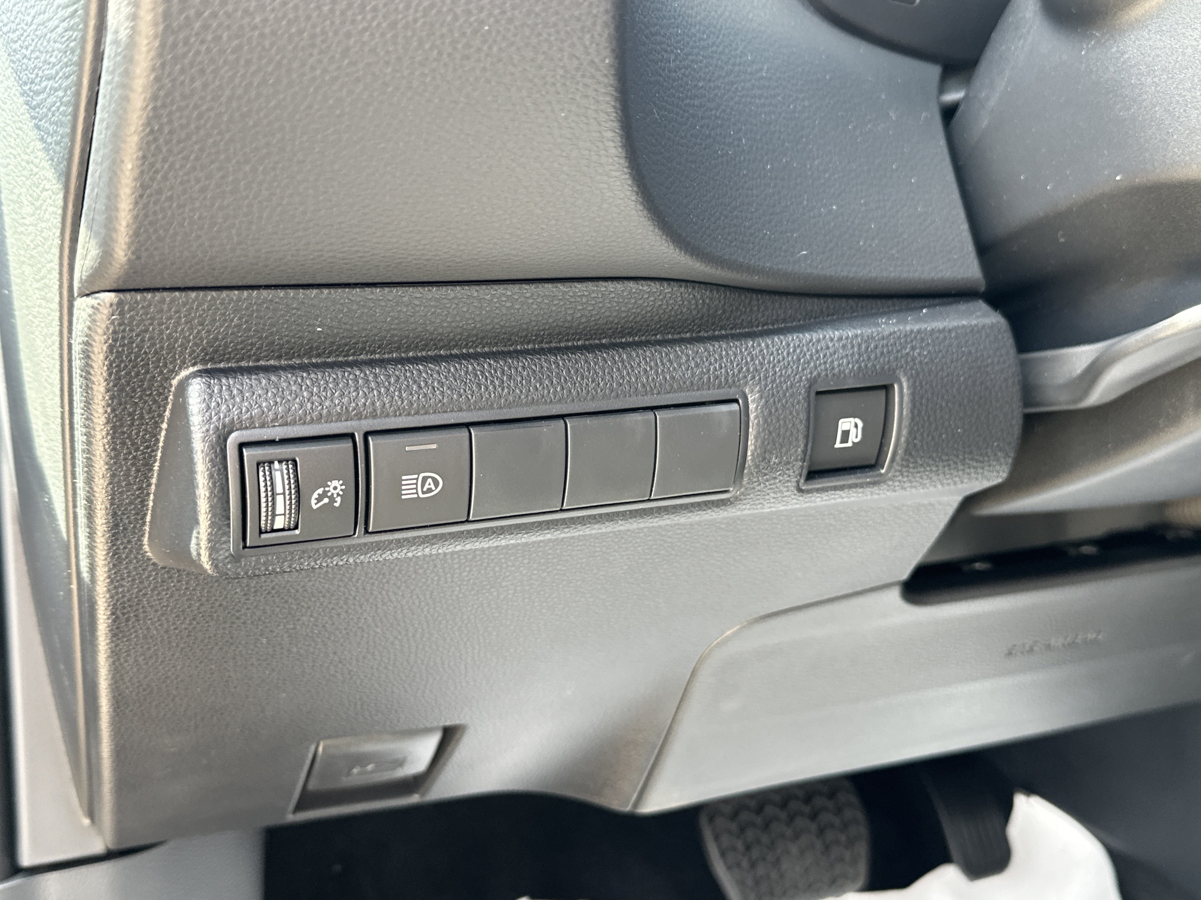New 2026 Toyota Corolla Hybrid Sedan FWD image 15