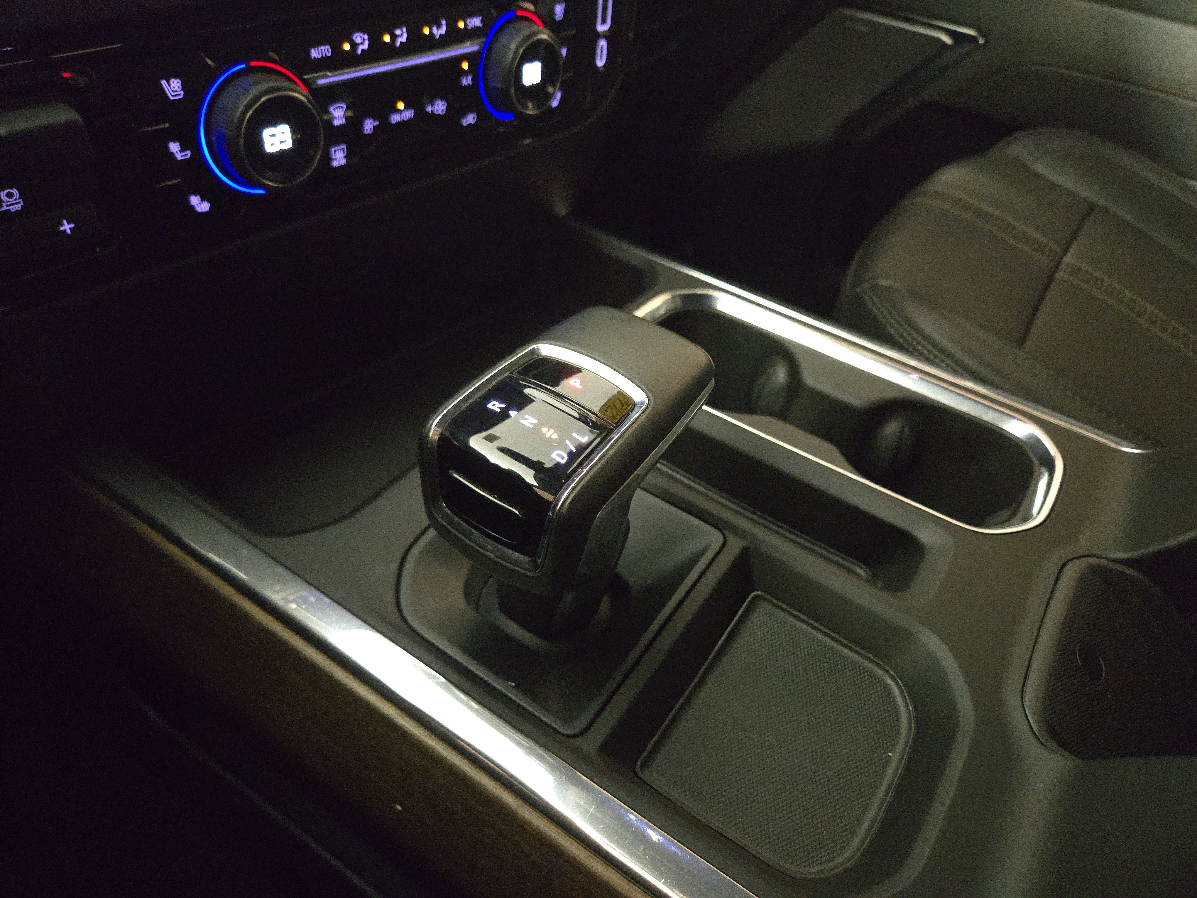 Certified 2023 Chevrolet Silverado 1500 High Country w/ Technology Package AWD/4WD image 23