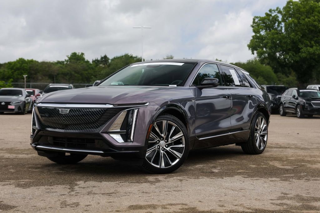 Certified 2025 Cadillac Lyriq Luxury w/ LPO, Floor Liner Package