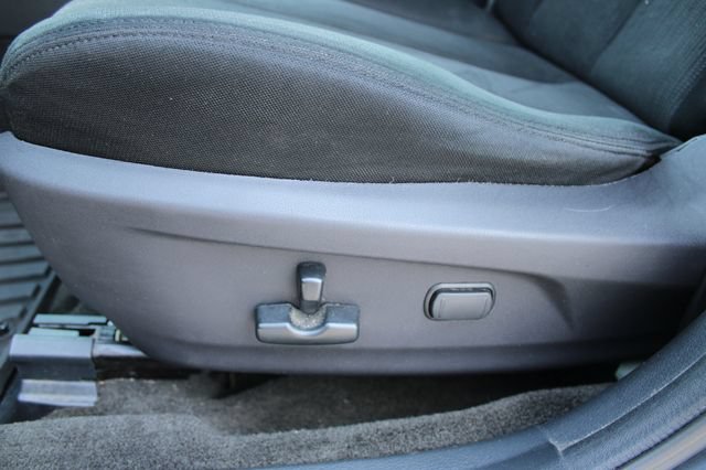 Used 2014 Subaru Legacy 2.5i Premium AWD/4WD image 13