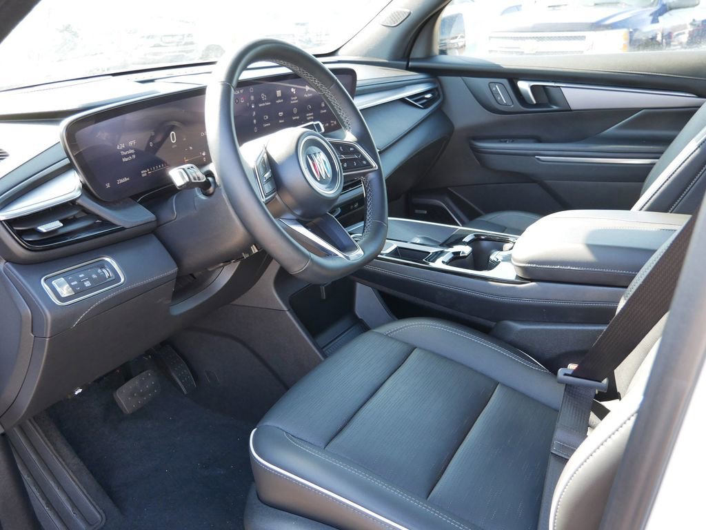 Used 2025 Buick Enclave Sport Touring image 10