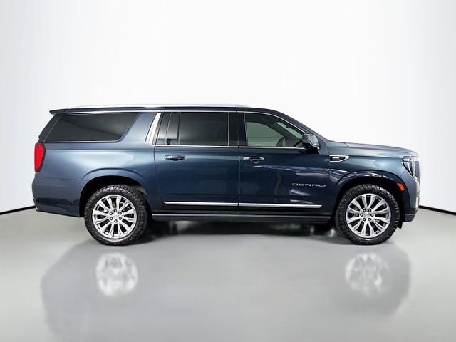 Used 2022 GMC Yukon XL Denali image 9