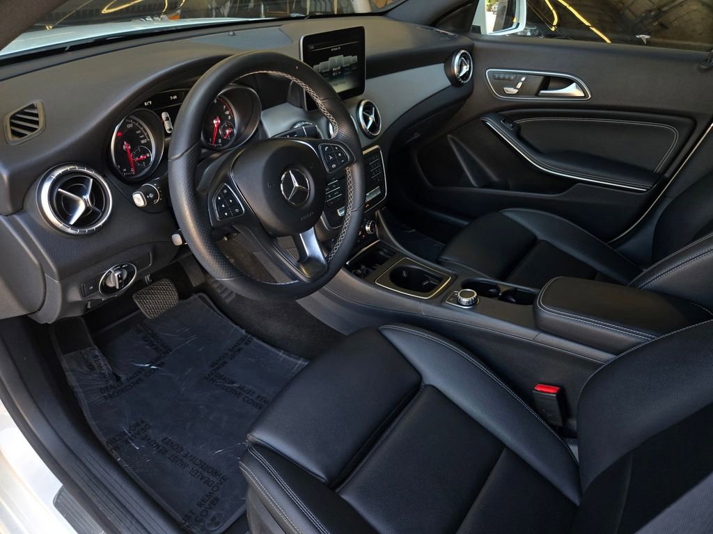 Used 2018 Mercedes-Benz CLA 250 image 10