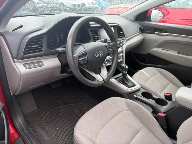 Used 2020 Hyundai Elantra SEL w/ Winter Weather Package FWD image 12