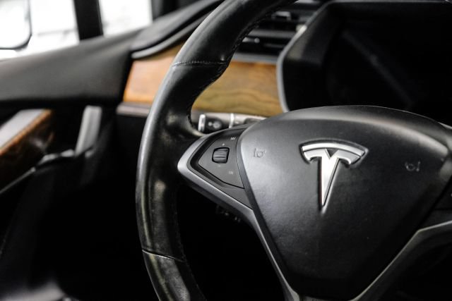 Used 2020 Tesla Model X Long Range AWD/4WD image 23