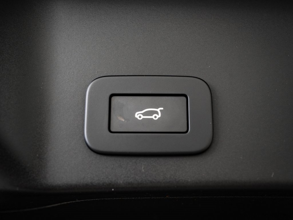 Used 2023 Land Rover Range Rover Evoque SE image 22