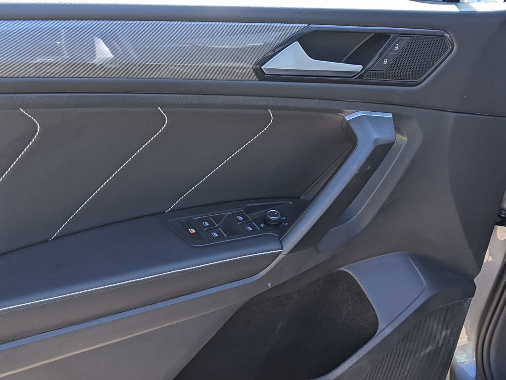 Certified 2023 Volkswagen Tiguan SE FWD image 10