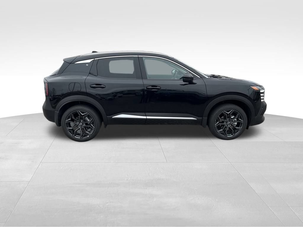 New 2025 Nissan Kicks SR AWD/4WD image 5