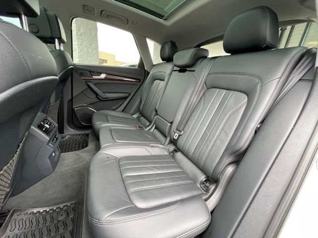 Used 2018 Audi Q5 2.0T Premium image 26