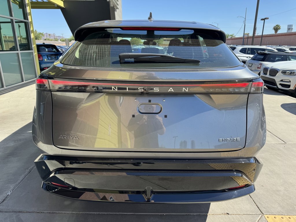 Used 2023 Nissan Ariya FWD image 13