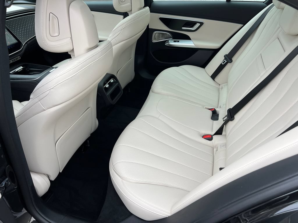 New 2026 Mercedes-Benz E 350 4MATIC Sedan image 24
