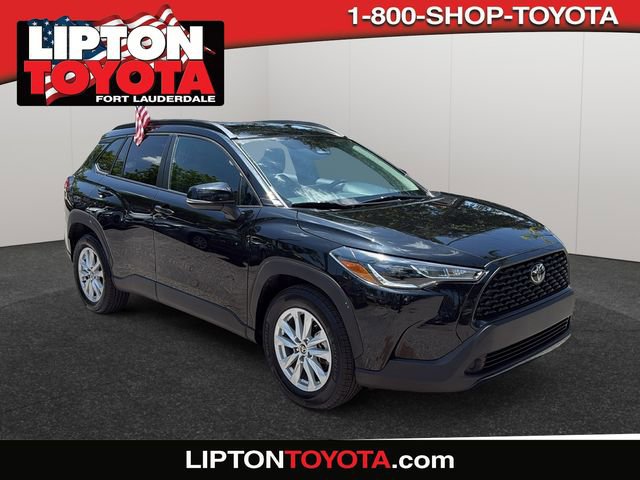 Certified 2023 Toyota Corolla Cross LE w/ Moonroof Package FWD image 1