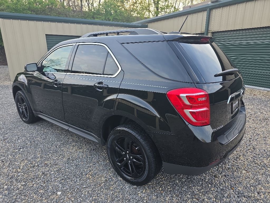 Used 2017 Chevrolet Equinox LT w/ Midnight Edition FWD image 4