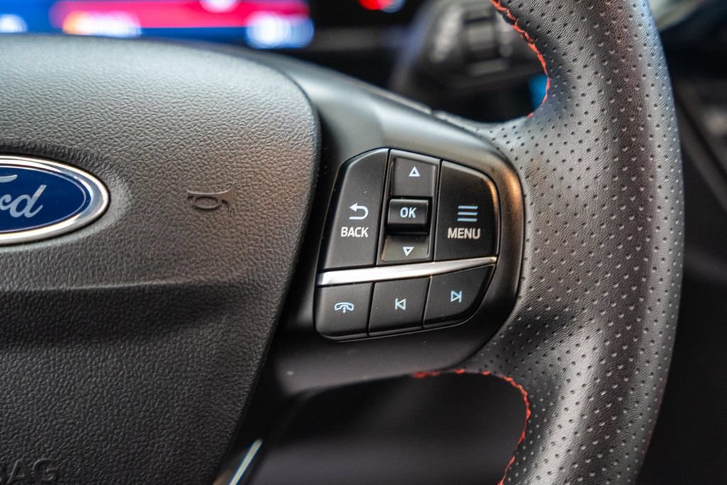 Certified 2025 Ford Escape ST-Line AWD/4WD image 29