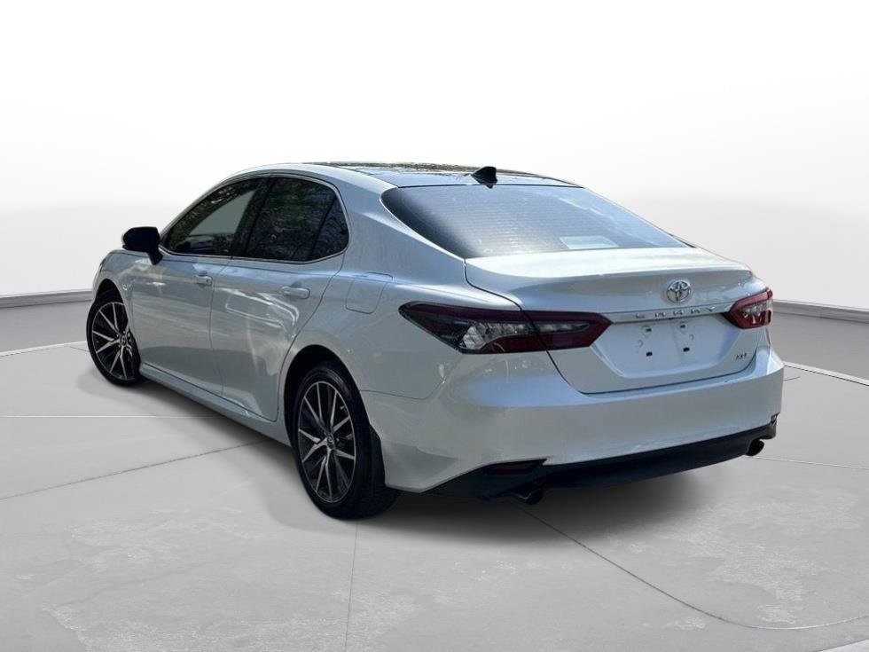 Used 2023 Toyota Camry XLE image 8