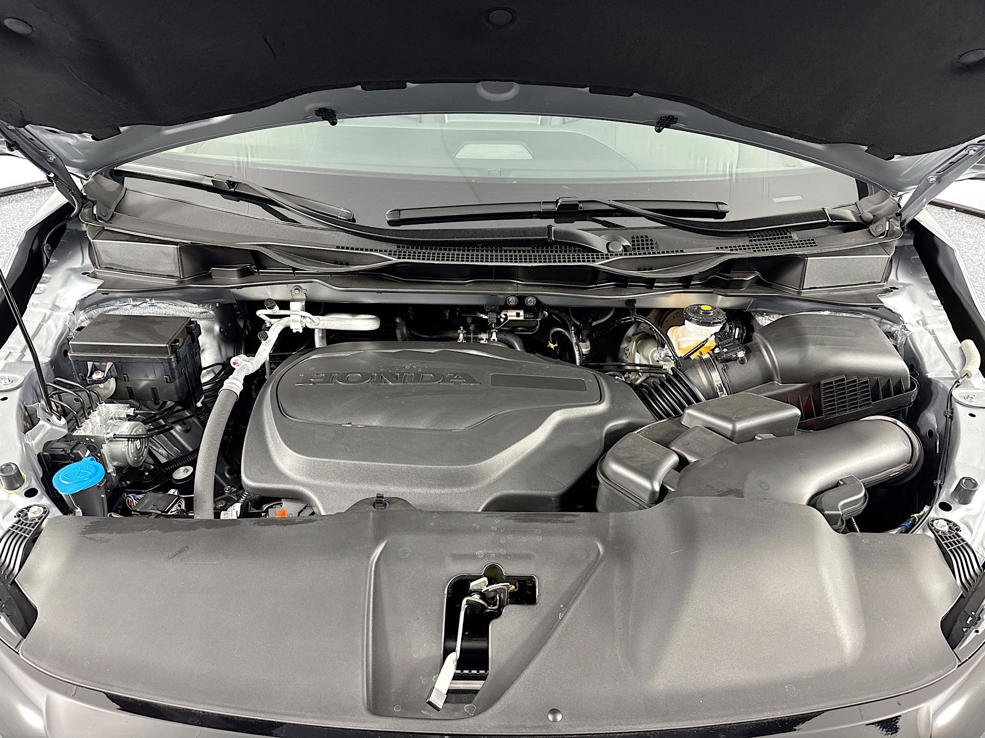 New 2026 Honda Odyssey Touring image 33