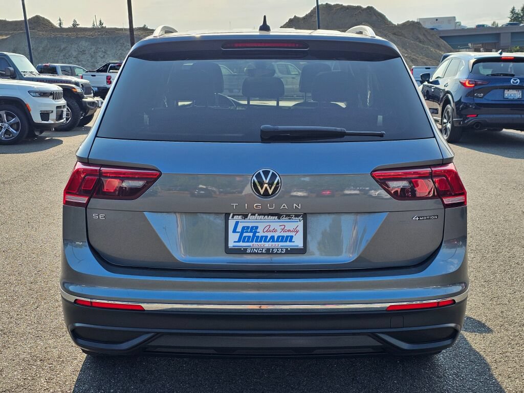 Used 2022 Volkswagen Tiguan SE AWD/4WD image 6