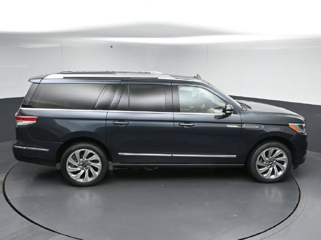 Certified 2024 Lincoln Navigator L Reserve AWD/4WD image 51