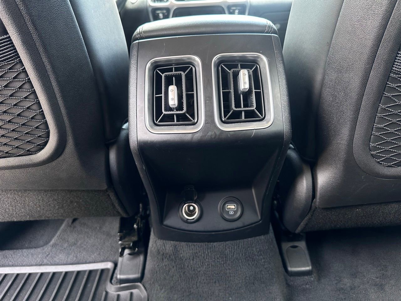 Used 2022 Kia Sorento EX FWD image 17