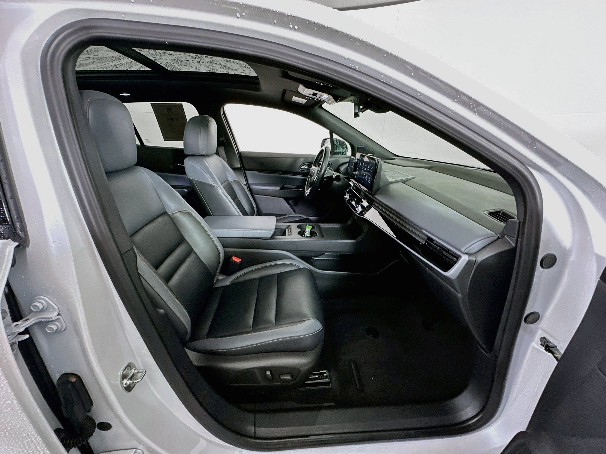 Used 2024 Honda Prologue Touring image 34