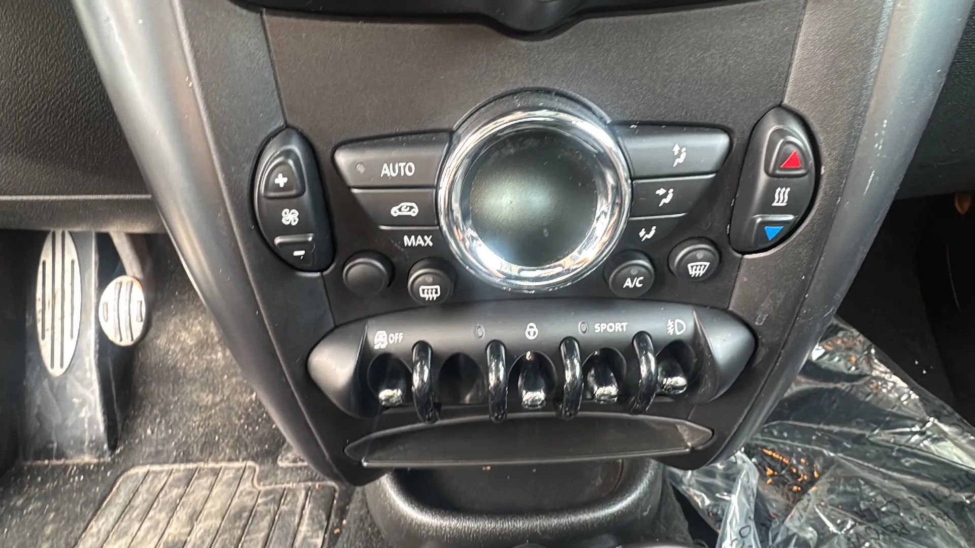 Used 2014 MINI Cooper Countryman S image 16