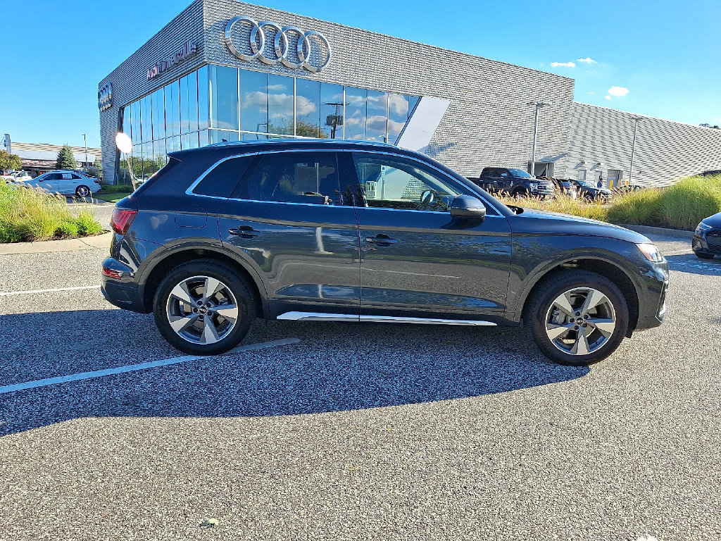 Certified 2023 Audi Q5 Premium AWD/4WD image 7