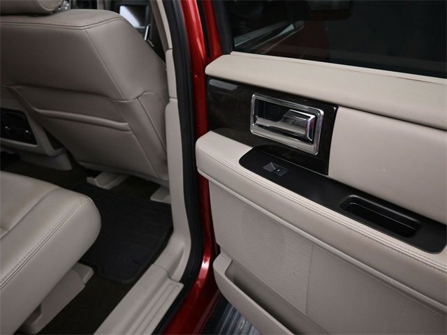 Used 2017 Lincoln Navigator Select image 21