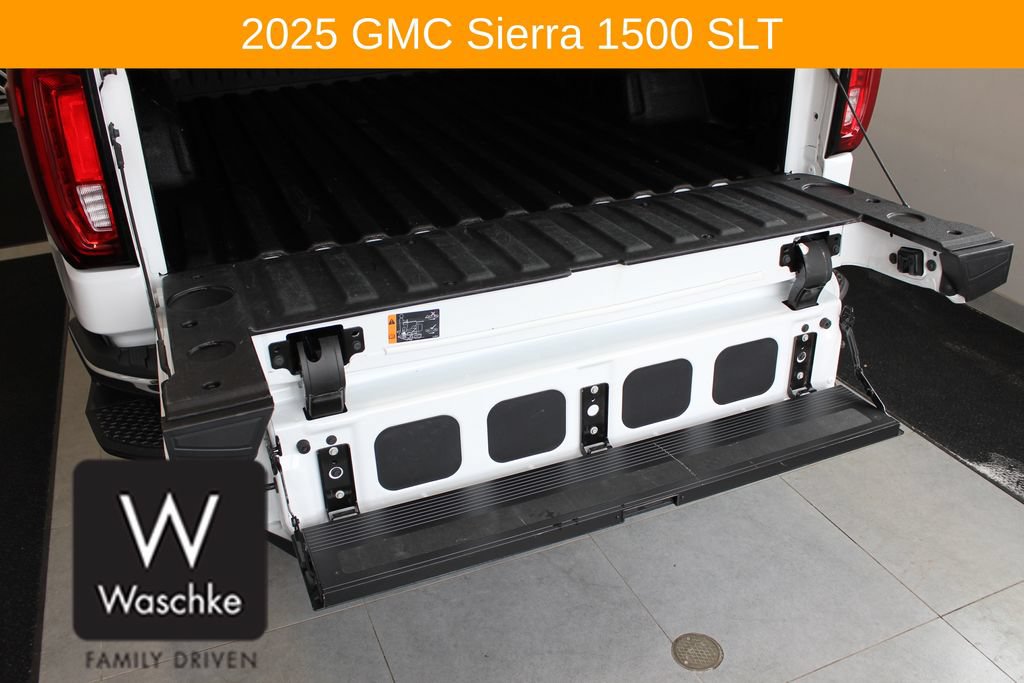 Used 2025 GMC Sierra 1500 SLT w/ SLT Premium Plus Package AWD/4WD image 24