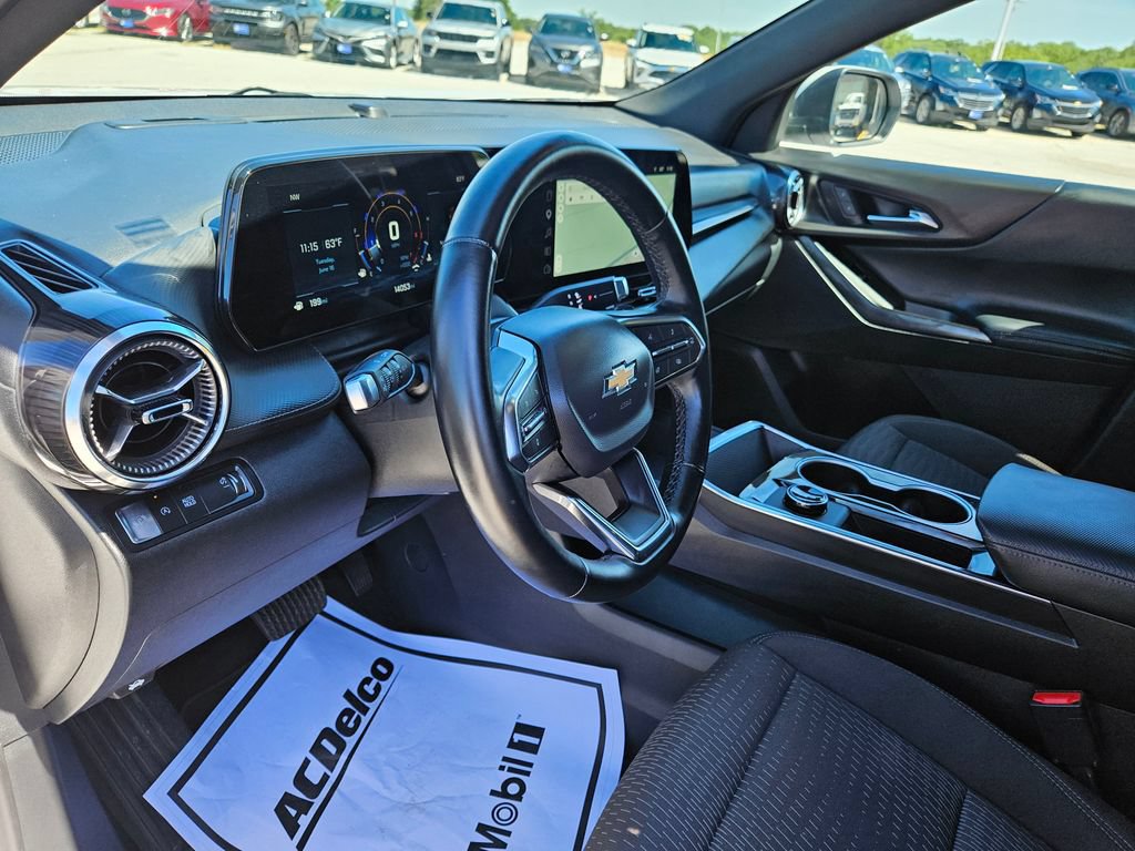 Used 2026 Chevrolet Equinox LT FWD image 22